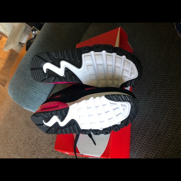 Black and Pink Air Max - Picture 4 of 5